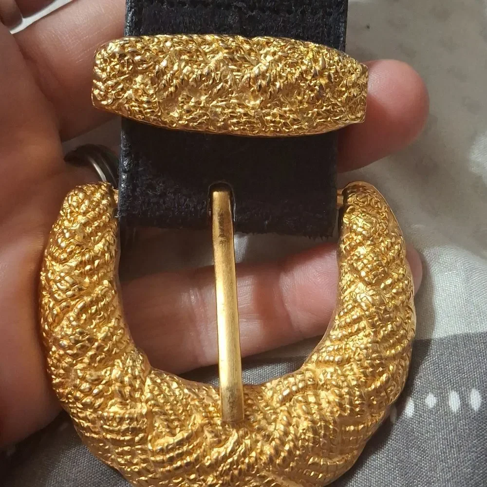 Elegant Black and Gold Women's Leather Belt